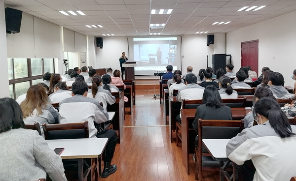 1 演講比賽.jpg 1 演講比賽.jpg